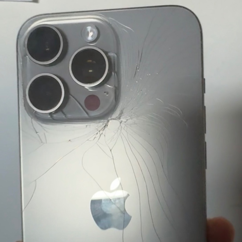 iPhone 15 pro max 256 GB UNLOCKED